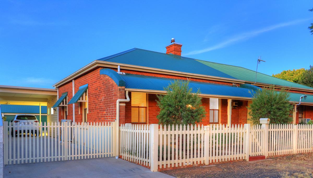Endeavour Court Motor Inn Dubbo Luaran gambar