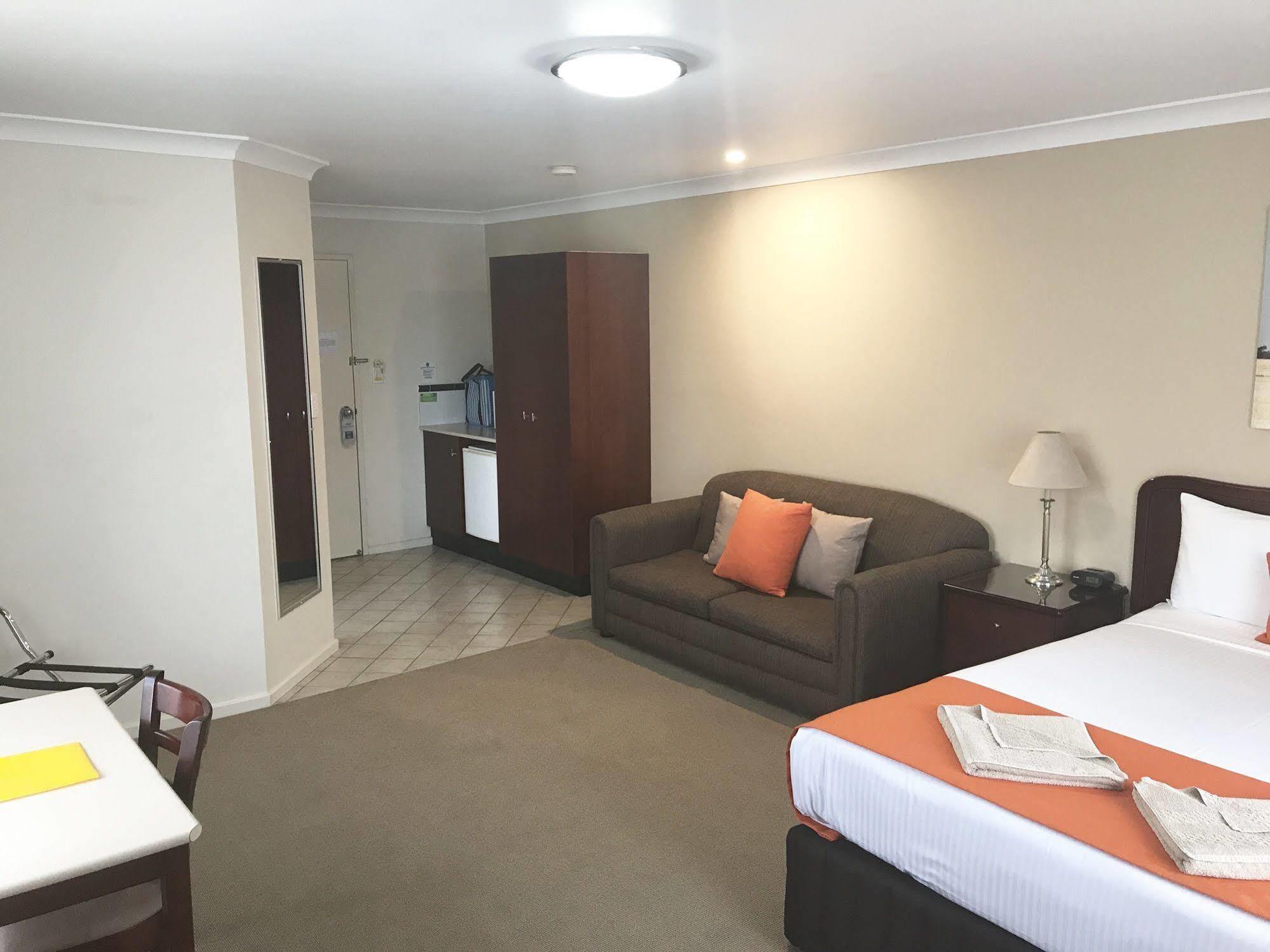 Endeavour Court Motor Inn Dubbo Luaran gambar