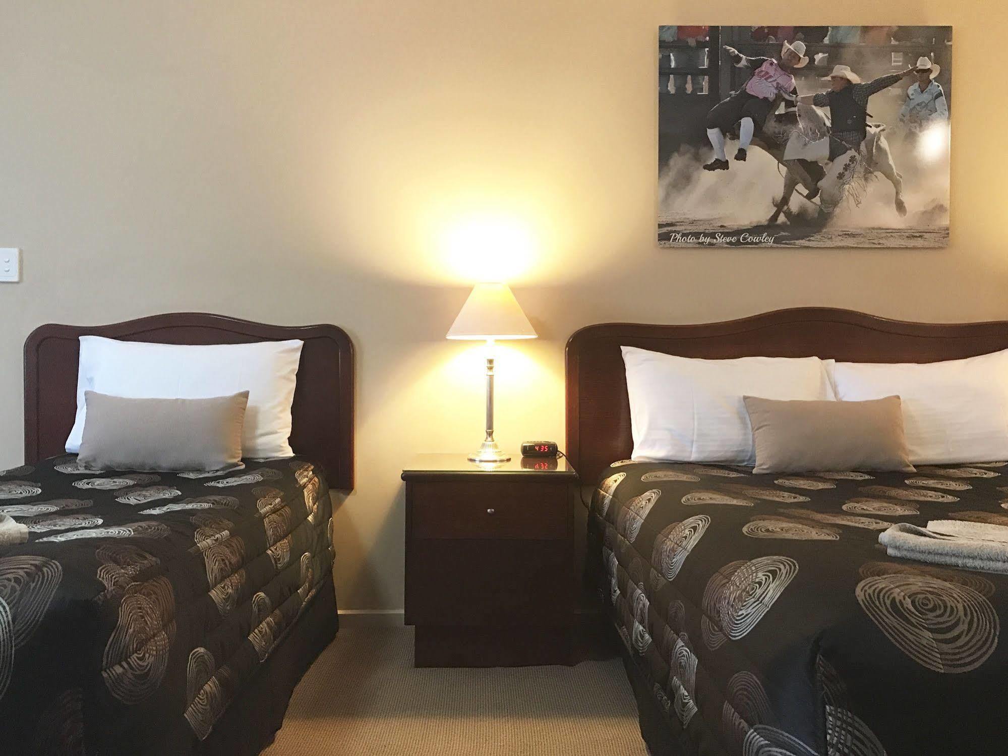 Endeavour Court Motor Inn Dubbo Luaran gambar